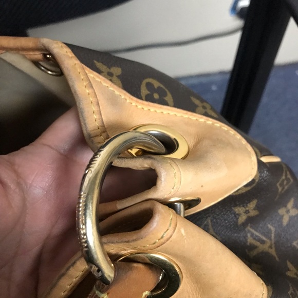 Trade with @kimmihoward1972 LV Galliera Gm & Eva DE for LV neverfull mm path2018 - Picture 5 of 16